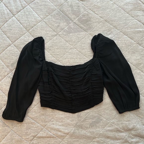 Aritzia cropped shirt - Picture 1 of 4